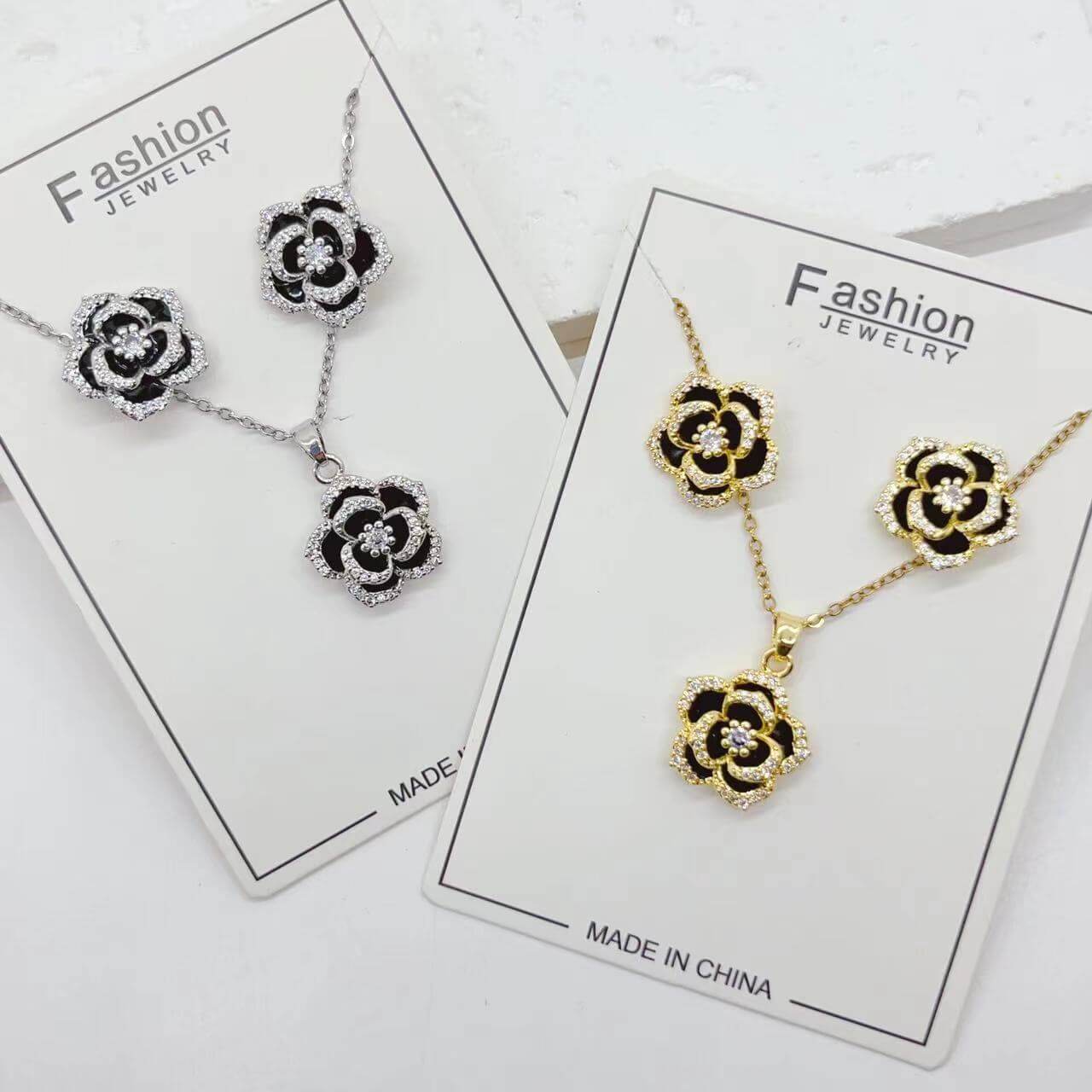 Earring & Necklace Jewellery Set – Fashionable Matching Accessories for Women