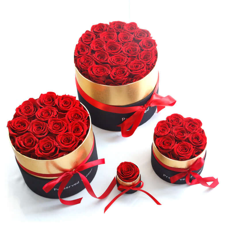 Preserved real roses gift box collection in luxury presentation, perfect for Valentine's Day and special occasions.